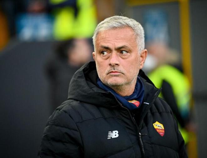 英雄联盟电竞-赛前意甲传出新动向，罗马造点机会，管理层表态——更衣室稳定，医务组通报恢复的简单介绍